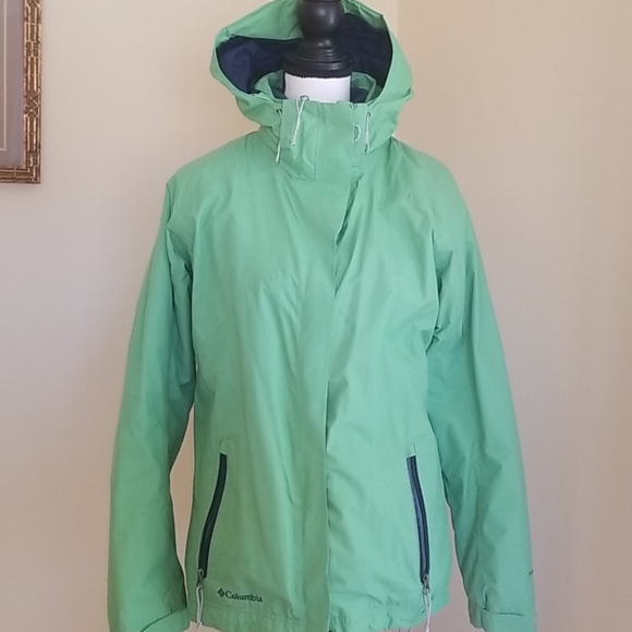 Columbia Jackets & Blazers - Columbia omni tech Powderkeg coat